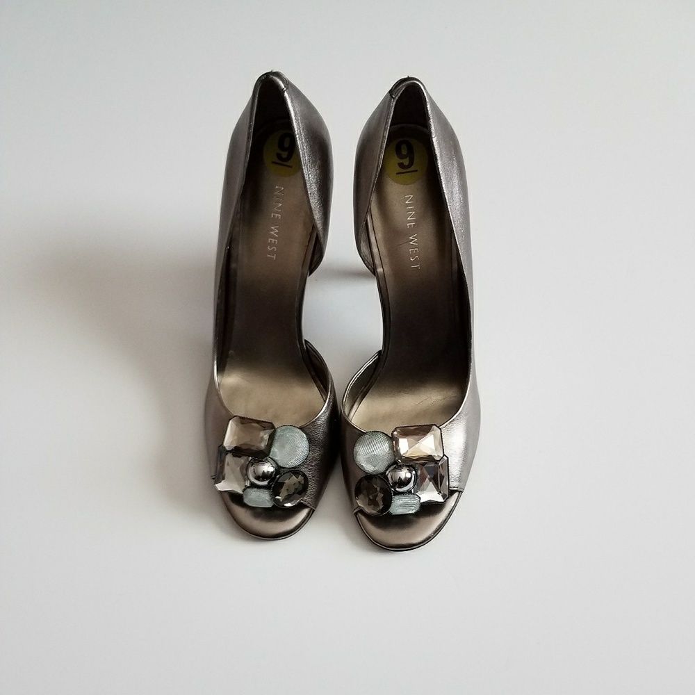 Nine West Pump